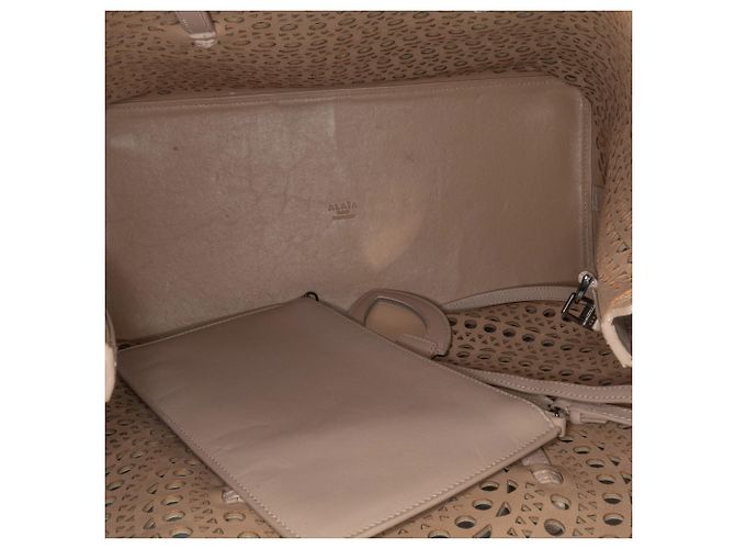 ALAÏA Brown Laser Cut Mina Vienne Tote - view 5