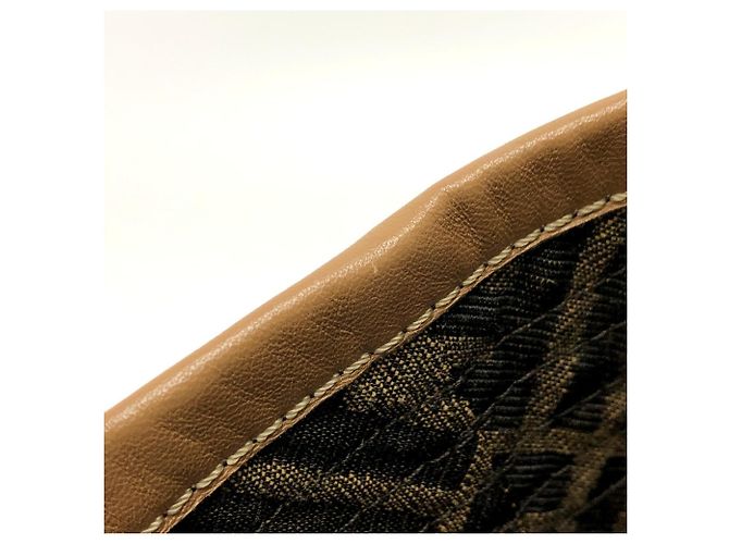 Fendi FXQ801 Chapéu Bucket Zucca - vista 3