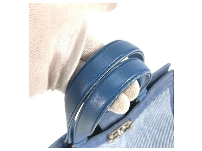 Borsa a Spalla Chanel Boy Chanel V-Stitch Blu - vista 2