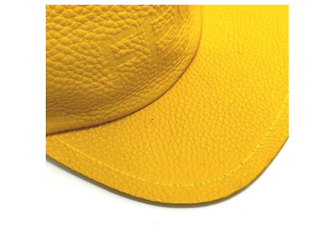 Fendi FXQ768 Yellow Leather Cap - view 12