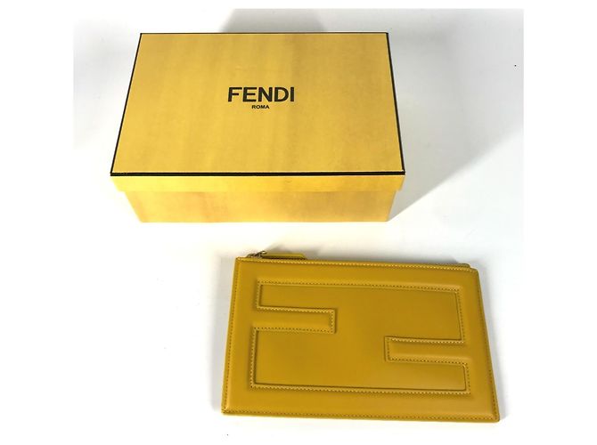 Pochette in pelle gialla Fendi Giallo - vista 2