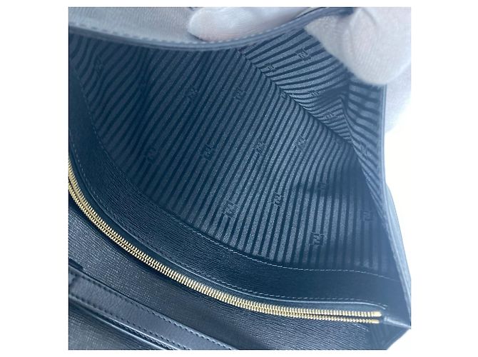 Fendi 8M0312 Flap Toujours Pouch Clutch Bag Nero - vista 13
