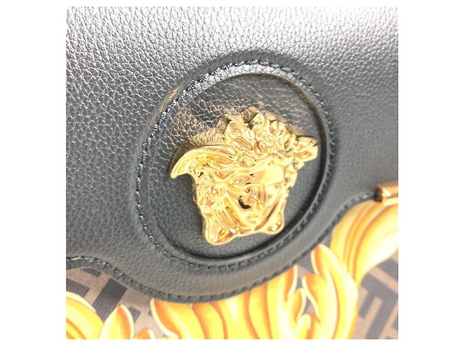 Borsa a tracolla La Medusa di Fendi Versace Marrone Nero - vista 7