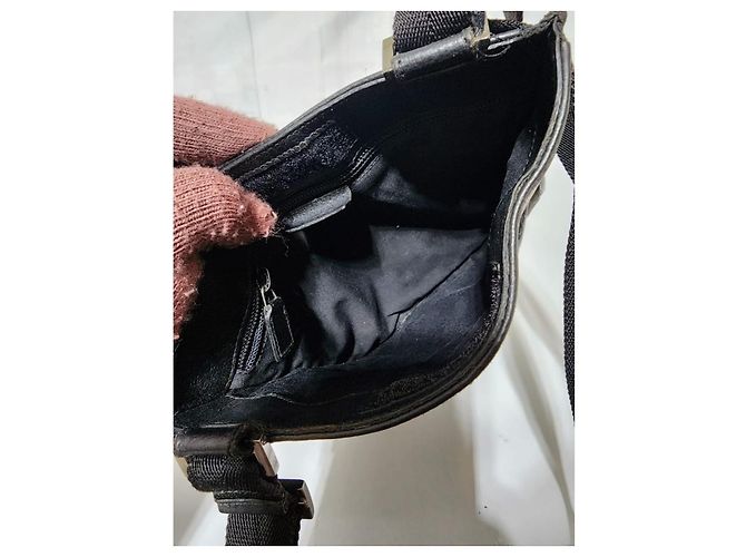 Borsa a tracolla Gucci GG Canvas Nera Nero - vista 13