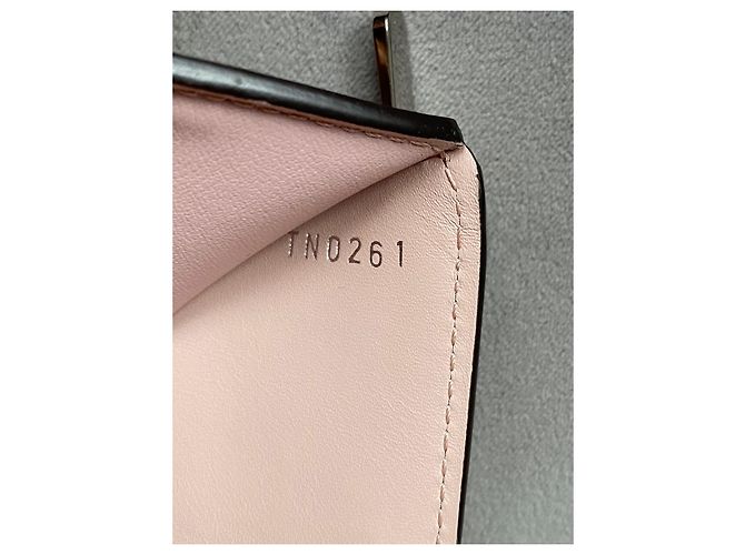 Cartera Louis Vuitton Mahina Iris Trifold Rosa - vista 10