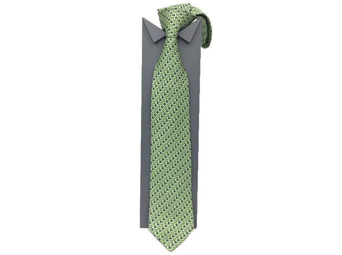 Silk In Hermès Hermes Green Silk Cravat - view 2