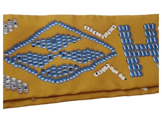 Hermès Foulard Twilly Hermes in Kelly in Perle Marrone Multicolore - vista 4