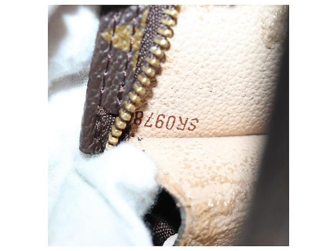 LOUIS VUITTON Monogram Bucket PM Pouch Accessory Pouch LV Auth am6517 Monograma - vista 12