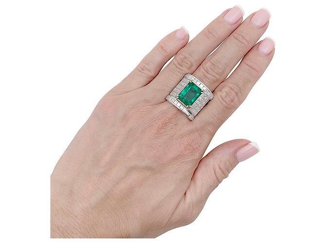 Importante anello Repossi in due ori, smeraldo, diamanti. - vista 3
