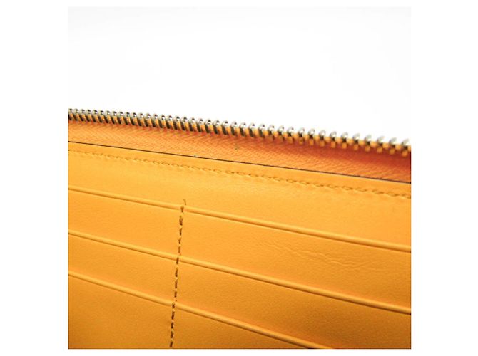 Cartera larga de cuero amarillo con estampado GG de Gucci - vista 9