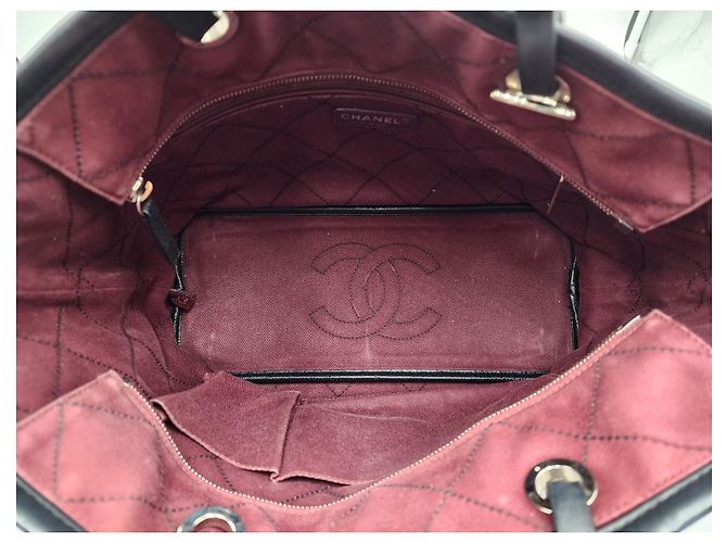 Chanel Sulla Strada Borsa Caviar Cucitura Wild Nero - vista 19