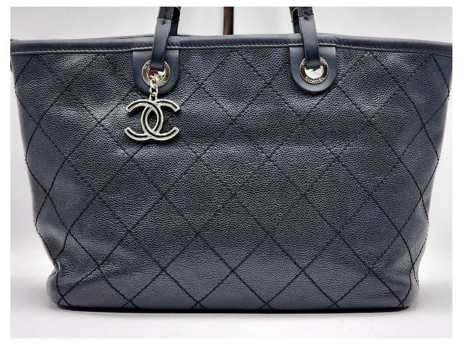 Chanel Sulla Strada Borsa Caviar Cucitura Wild Nero - vista 3
