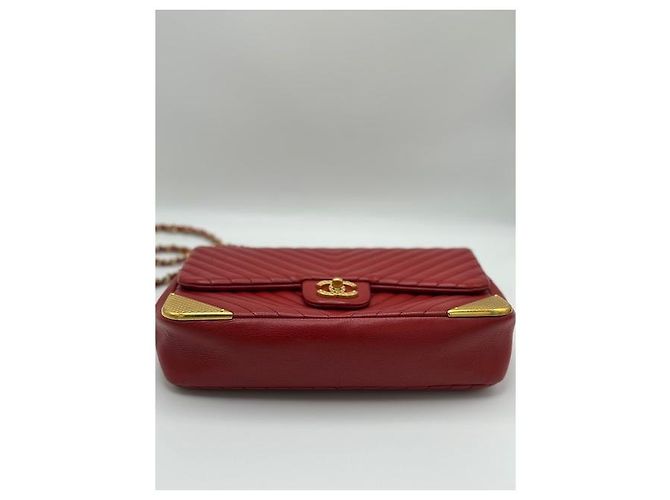 Timeless Chanel Lammfell Rock the Corner Chevron rote Tasche - Ansicht 5