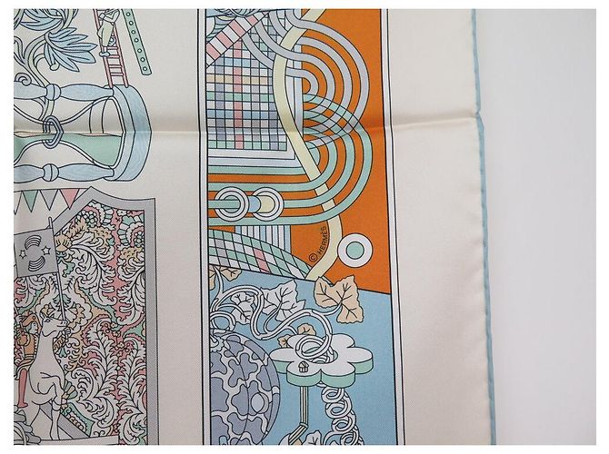 Hermès NOVE LENÇOS HERMES DA SOMBRINHA AO DUEL QUADRADO 90 DUPLO LADO + CAIXA DE LENÇO Branco - vista 18