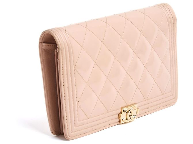 Chanel Boy Geldbörse aus rosa Lackleder Pink - Ansicht 2