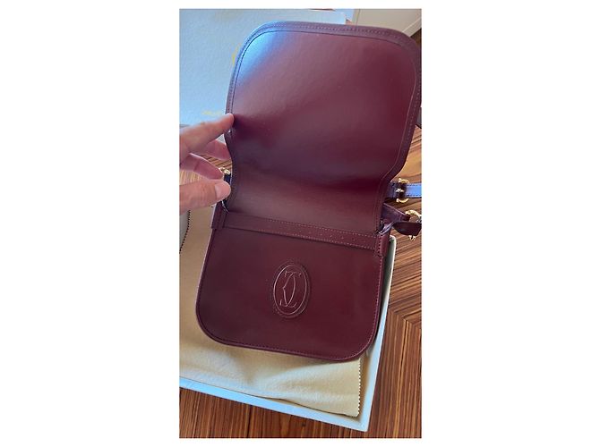Borsa a tracolla Cartier in pelle bordeaux Bordò - vista 2