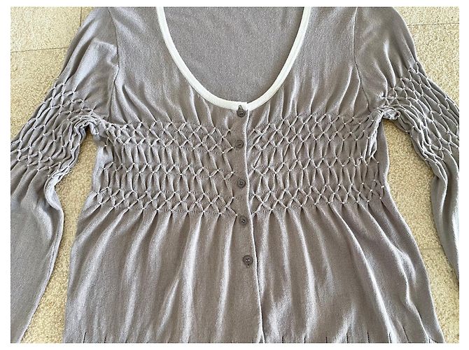 Hellgrauer feiner Stricktop mit Raffung von Massimo Dutti Größe M oder 36-38 Weiß - Ansicht 3