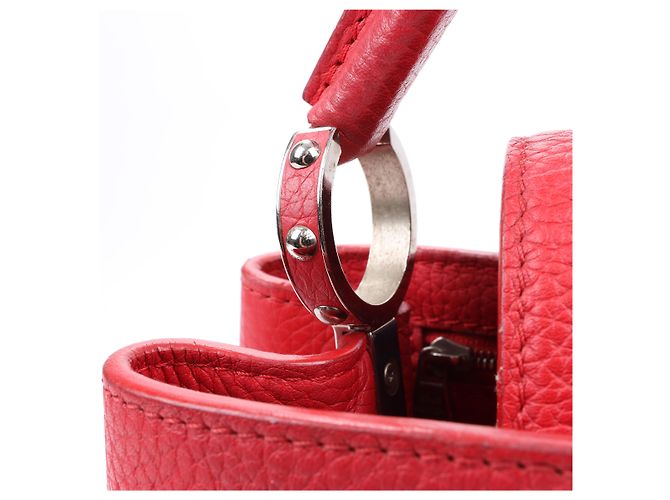 Borsa Louis Vuitton Parnassea Capucines PM in rosso M42237 - vista 11