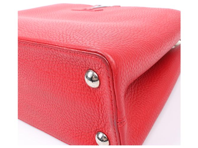 Borsa Louis Vuitton Parnassea Capucines PM in rosso M42237 - vista 13