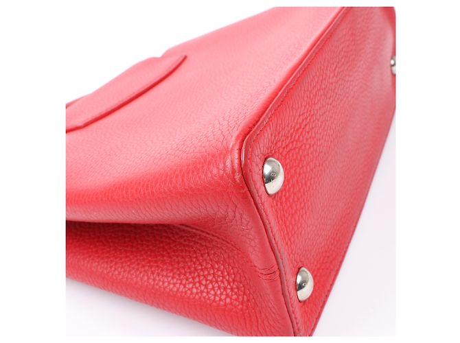 Borsa Louis Vuitton Parnassea Capucines PM in rosso M42237 - vista 16