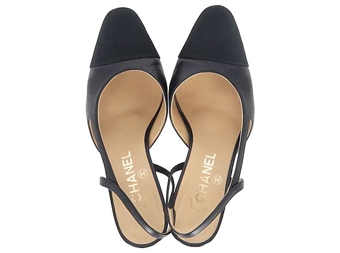 Timeless Pumps Slingback con logo CC di Chanel in pelle nera Nero - vista 4