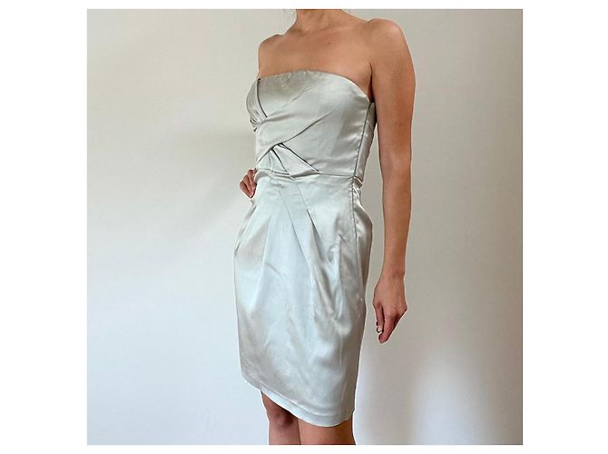 Vestido Guess de Marciano Gris Metálico - vista 2