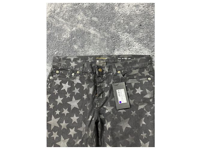 Jeans de denim con estampado de estrellas de Saint Laurent por Hedi Slimane de la colección primavera-verano 2016. Negro - vista 6