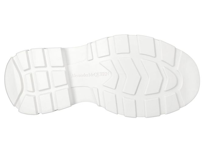 Stivale Tread Slick di Alexander McQueen in bianco - vista 4