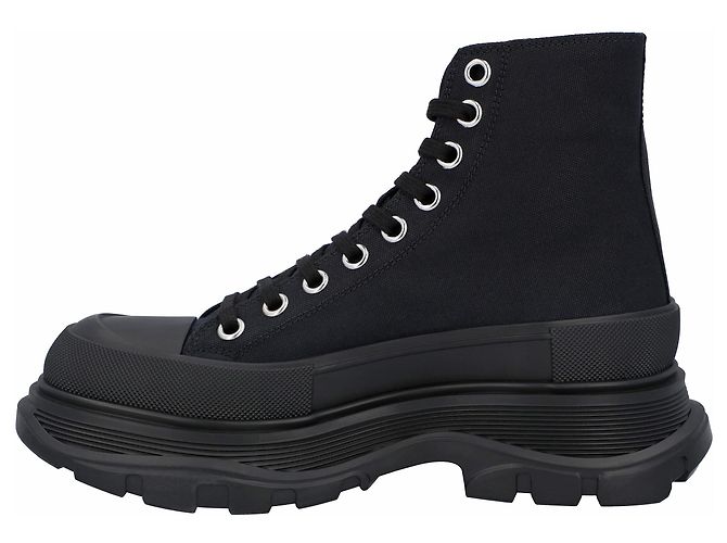 Stivale Tread Slick di Alexander McQueen in nero - vista 2