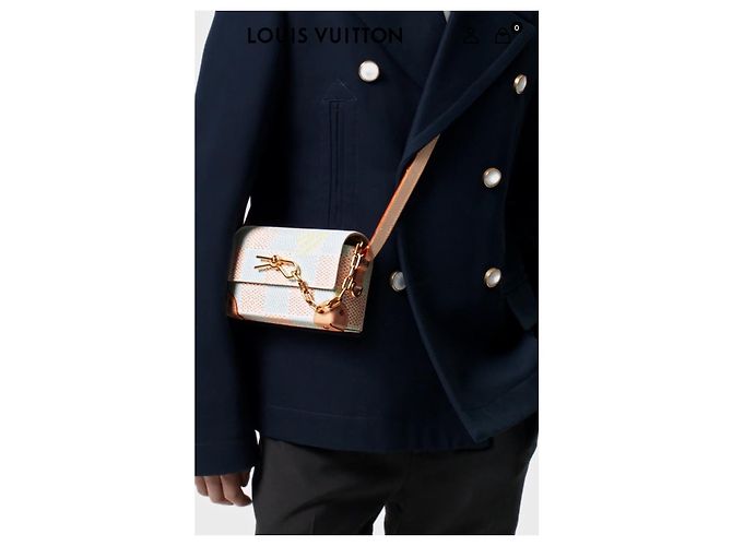 Louis Vuitton Portafoglio Indossabile Steamer Gold hardware - vista 10