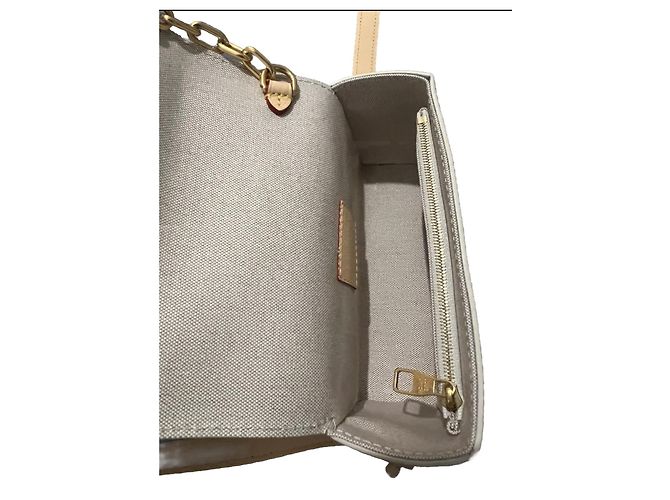 Louis Vuitton Portafoglio Indossabile Steamer Gold hardware - vista 3