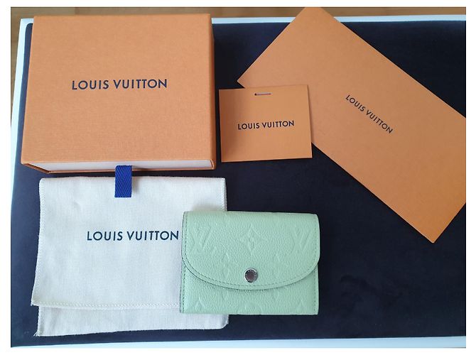 Louis Vuitton Carteira Rosalie Monogram Empreinte Couro Verde - vista 3
