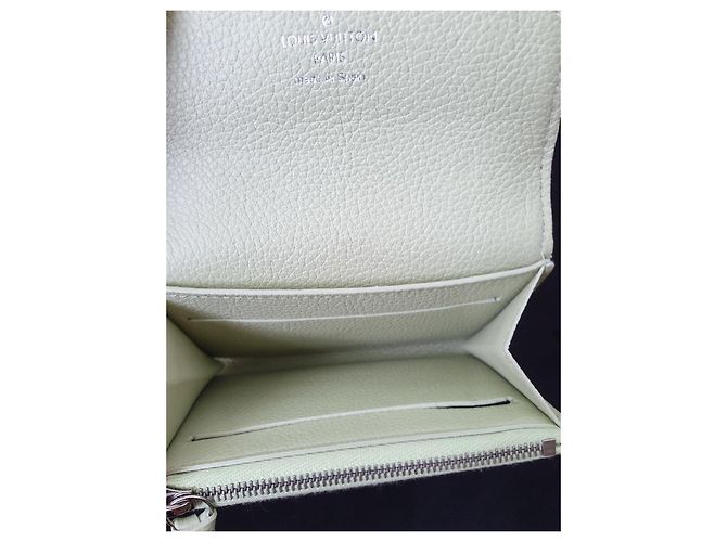 Louis Vuitton Carteira Rosalie Monogram Empreinte Couro Verde - vista 7