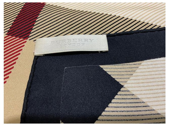 Foulard Burberry in seta beige tartan - vista 4