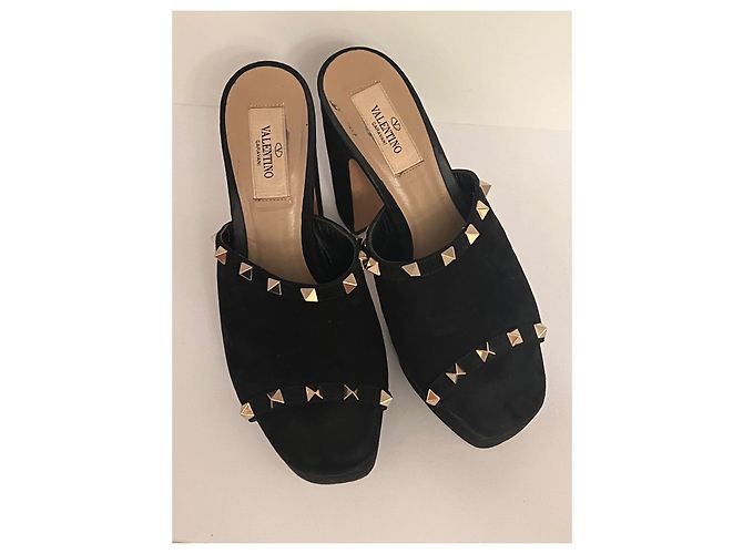 Mule con piattaforma Rockstud di Valentino Garavani Nero - vista 8