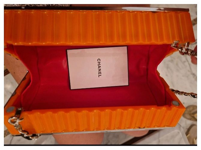 Chanel Métiers d'Art orange acrylic minaudière - view 8