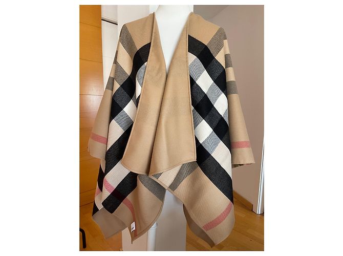 Burberry CHARLOTTE REVERSIBLE SOLID CHECK WOOL CAPE Beige - vista 4