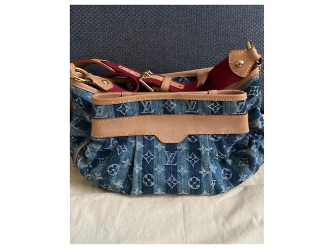 Borsa a mano Louis Vuitton in denim blu - vista 3
