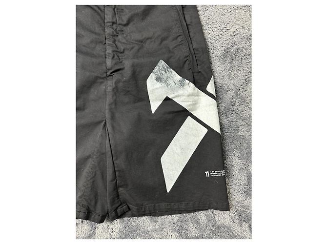 Autre Marque 11 di Boris Bidjan Saberi "Discipline Disruptive" Short Nero. - vista 3