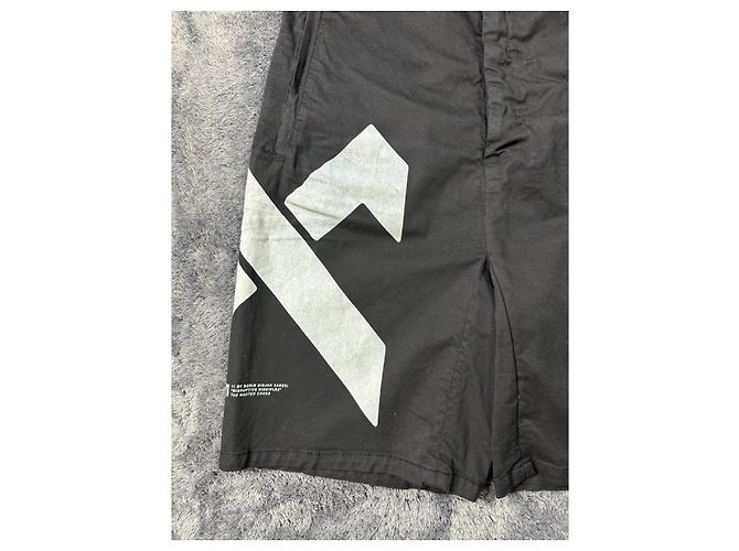 Autre Marque 11 di Boris Bidjan Saberi "Discipline Disruptive" Short Nero. - vista 4
