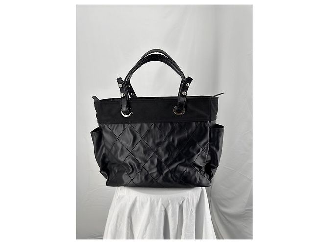 Chanel Paris-Biarritz 2012 GM borsa nera Nero Silver hardware - vista 6