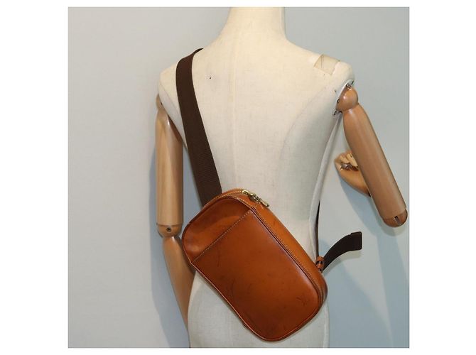 LOUIS VUITTON Pochette Nomad Gange Borsa a Spalla Beige LV Auth 85215 - vista 23