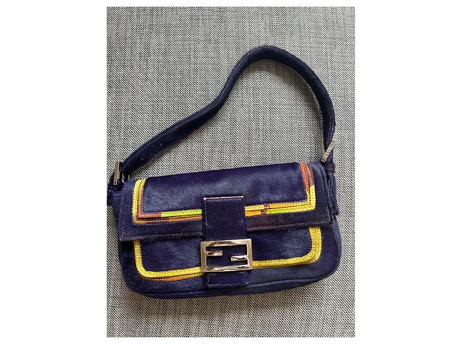 Borsa baguette Fendi viola in scamosciato di vitello Porpora - vista 2