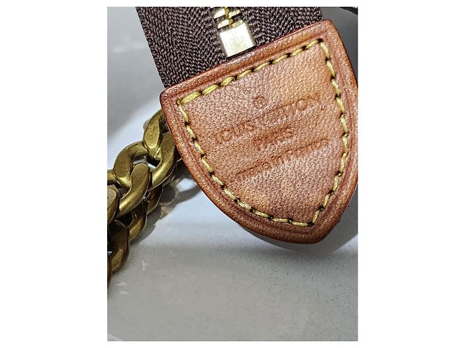 Neceser Monogram LOUIS VUITTON Marrón/Beige Castaño - vista 5