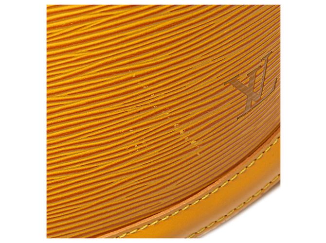 Louis Vuitton Amarelo Epi Saint Jacques GM Alça Longa - vista 10