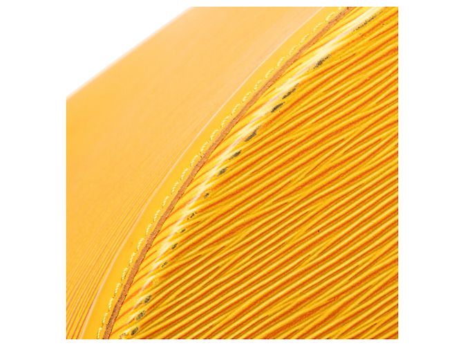 Louis Vuitton Amarelo Epi Saint Jacques GM Alça Longa - vista 11
