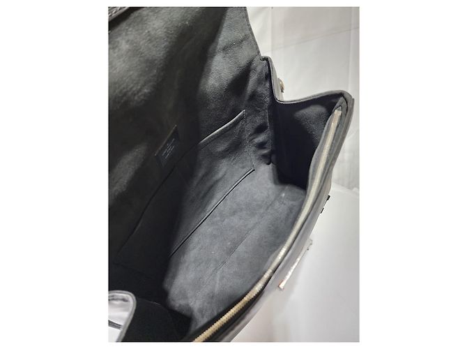 Borsa a tracolla Cluny in pelle Epi nera Louis Vuitton Nero - vista 2