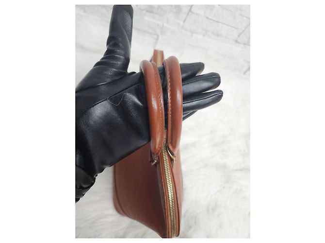 Borsa Alma di Louis Vuitton e portafoglio a chiusura a bacio in pelle Epi Marrone - vista 9