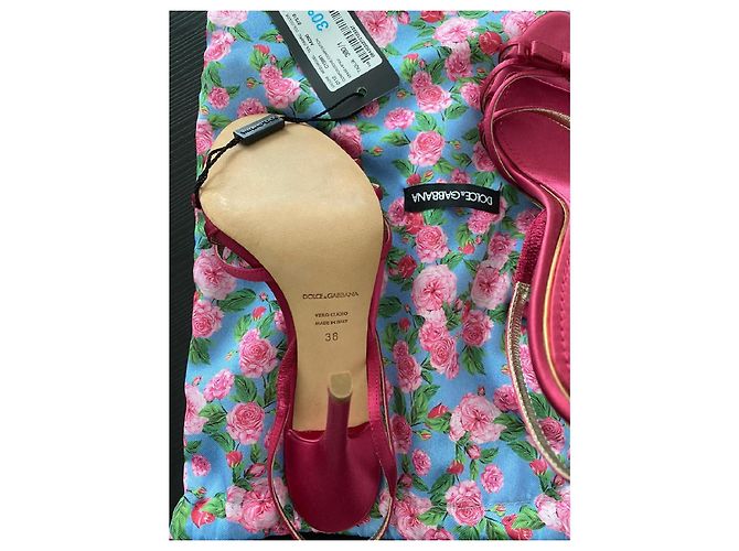 Dolce & Gabbana Sandalen aus Satin Dunkelrot Bordeaux - Ansicht 4