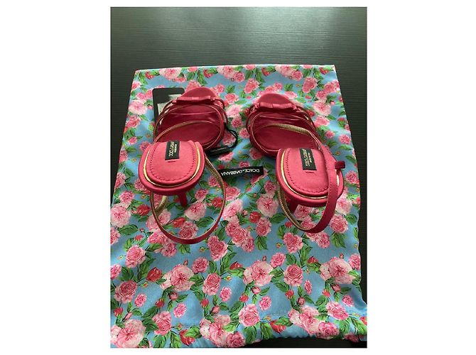 Dolce & Gabbana Sandalen aus Satin Dunkelrot Bordeaux - Ansicht 5